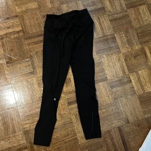 Black Lululemon leggings